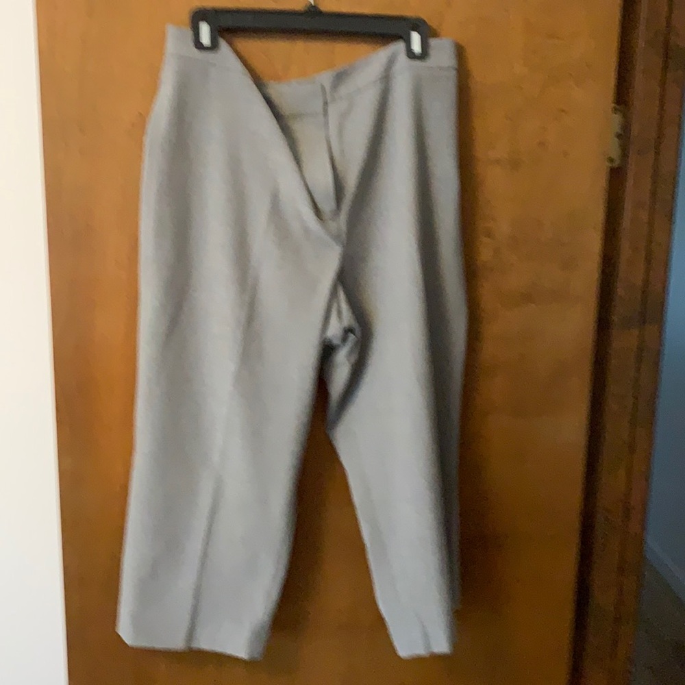 Talbots Capri pant